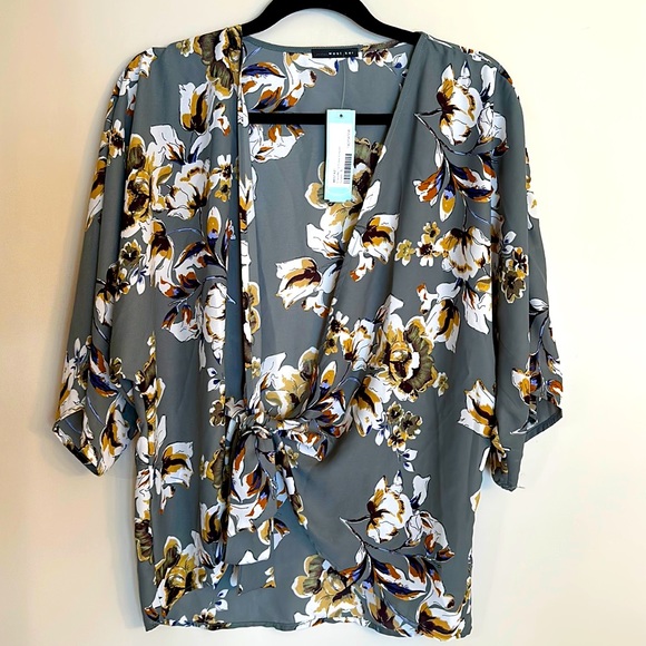 West Kei Tops - 🌺 West Kei Kimono Style Top